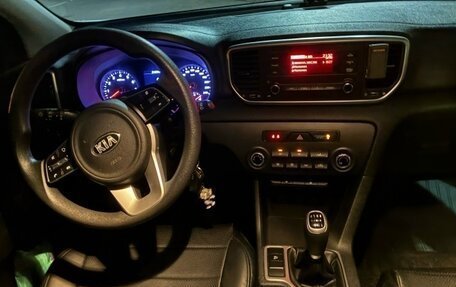 KIA Sportage IV рестайлинг, 2019 год, 2 450 000 рублей, 5 фотография
