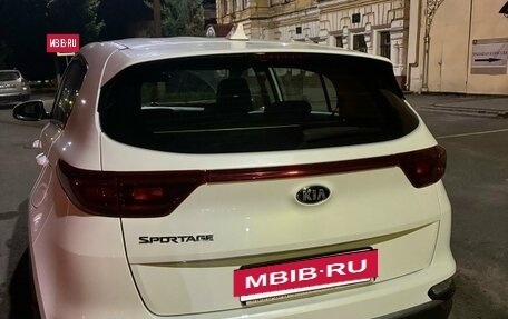 KIA Sportage IV рестайлинг, 2019 год, 2 450 000 рублей, 3 фотография