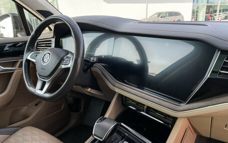 Volkswagen Touareg III, 2019 год, 5 140 000 рублей, 10 фотография