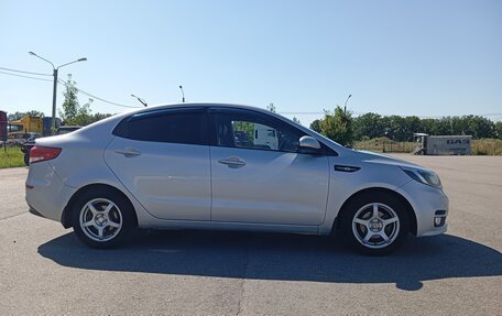 KIA Rio III рестайлинг, 2015 год, 700 000 рублей, 2 фотография