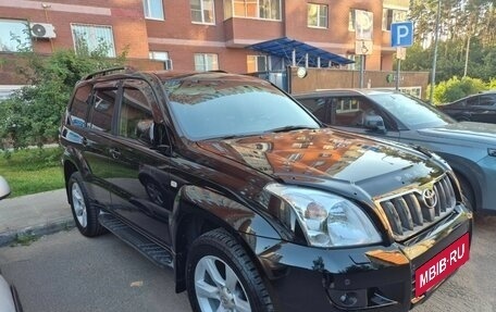 Toyota Land Cruiser Prado 120 рестайлинг, 2008 год, 2 200 000 рублей, 2 фотография