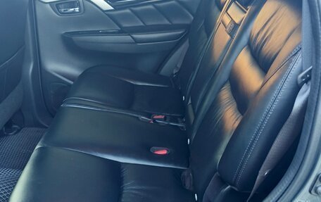 Mitsubishi Pajero Sport III рестайлинг, 2019 год, 3 500 000 рублей, 6 фотография