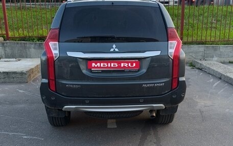 Mitsubishi Pajero Sport III рестайлинг, 2019 год, 3 500 000 рублей, 11 фотография