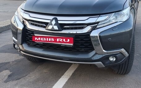 Mitsubishi Pajero Sport III рестайлинг, 2019 год, 3 500 000 рублей, 9 фотография