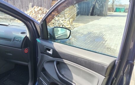 Ford Kuga III, 2011 год, 750 000 рублей, 17 фотография