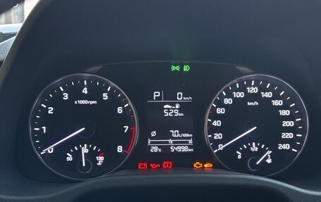 Hyundai Elantra VI рестайлинг, 2016 год, 1 690 000 рублей, 8 фотография