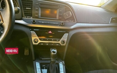 Hyundai Elantra VI рестайлинг, 2016 год, 1 690 000 рублей, 10 фотография