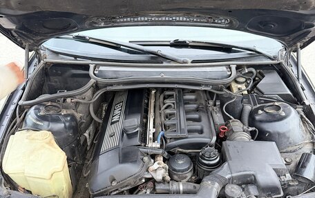 BMW 3 серия, 1998 год, 330 000 рублей, 10 фотография