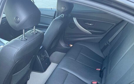 BMW 3 серия, 2017 год, 1 800 000 рублей, 8 фотография