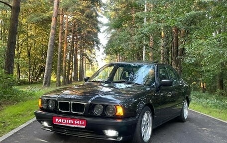 BMW 5 серия, 1989 год, 920 000 рублей, 1 фотография