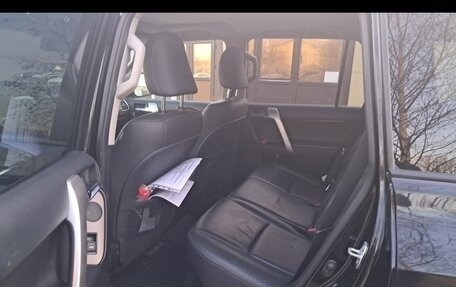 Toyota Land Cruiser Prado 150 рестайлинг 2, 2015 год, 3 200 000 рублей, 19 фотография