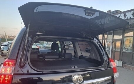 Toyota Land Cruiser Prado 150 рестайлинг 2, 2015 год, 3 200 000 рублей, 6 фотография