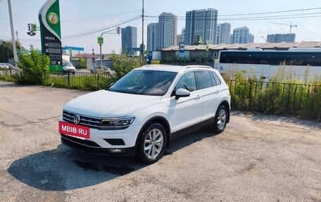 Volkswagen Tiguan II, 2018 год, 1 720 000 рублей, 2 фотография