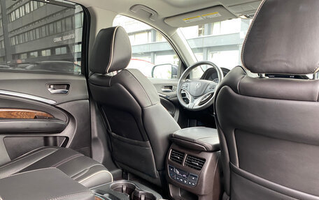 Acura MDX III рестайлинг, 2018 год, 3 790 000 рублей, 17 фотография