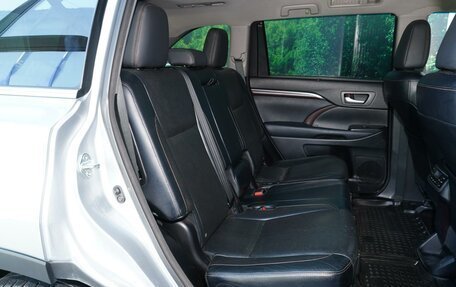 Toyota Highlander III, 2014 год, 2 547 000 рублей, 7 фотография
