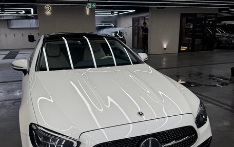 Mercedes-Benz E-Класс, 2021 год, 7 100 000 рублей, 3 фотография