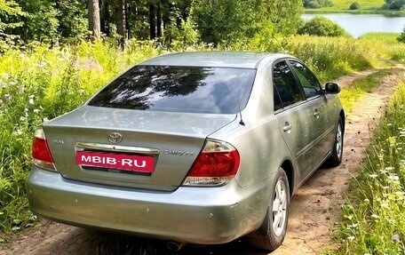 Toyota Camry V40, 2005 год, 800 000 рублей, 2 фотография