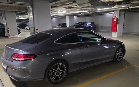 Mercedes-Benz C-Класс, 2019 год, 3 750 000 рублей, 4 фотография