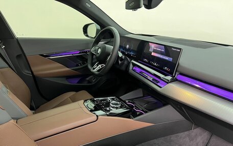 BMW 5 серия, 2025 год, 9 300 000 рублей, 10 фотография