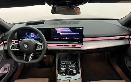 BMW 5 серия, 2025 год, 9 300 000 рублей, 14 фотография