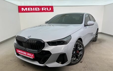 BMW 5 серия, 2025 год, 9 300 000 рублей, 2 фотография