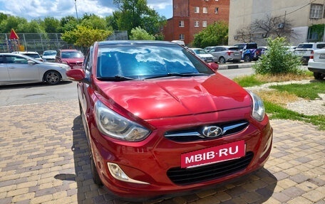 Hyundai Solaris II рестайлинг, 2012 год, 950 000 рублей, 2 фотография