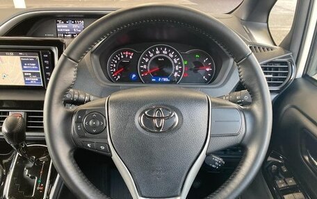 Toyota Voxy III, 2021 год, 1 873 000 рублей, 11 фотография