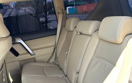 Toyota Land Cruiser Prado 150 рестайлинг 2, 2016 год, 4 200 000 рублей, 16 фотография