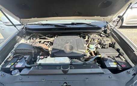 Toyota Land Cruiser Prado 150 рестайлинг 2, 2016 год, 4 200 000 рублей, 22 фотография
