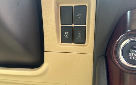 Toyota Land Cruiser Prado 150 рестайлинг 2, 2016 год, 4 200 000 рублей, 24 фотография