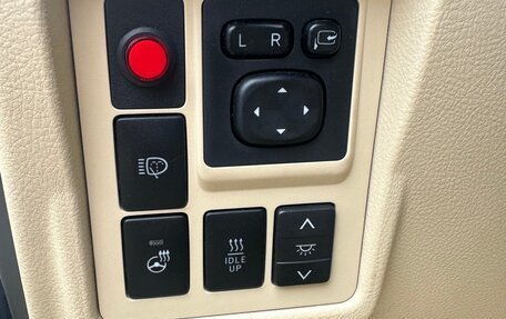 Toyota Land Cruiser Prado 150 рестайлинг 2, 2016 год, 4 200 000 рублей, 26 фотография