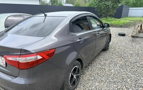KIA Rio III рестайлинг, 2012 год, 700 000 рублей, 3 фотография