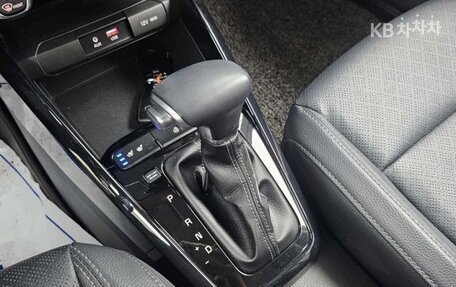 KIA Stonic, 2020 год, 1 190 005 рублей, 7 фотография