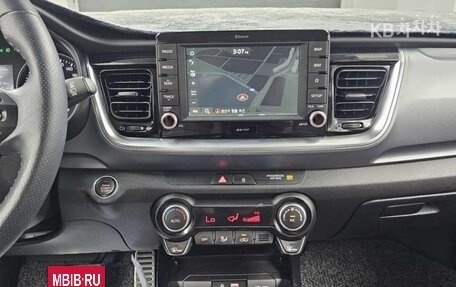 KIA Stonic, 2020 год, 1 190 005 рублей, 12 фотография