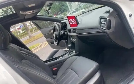 Mazda CX-4, 2023 год, 2 070 000 рублей, 11 фотография