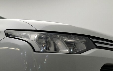 Mitsubishi Outlander III рестайлинг 3, 2012 год, 1 114 000 рублей, 11 фотография