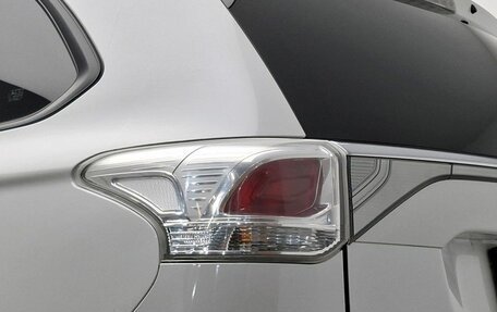 Mitsubishi Outlander III рестайлинг 3, 2012 год, 1 114 000 рублей, 12 фотография