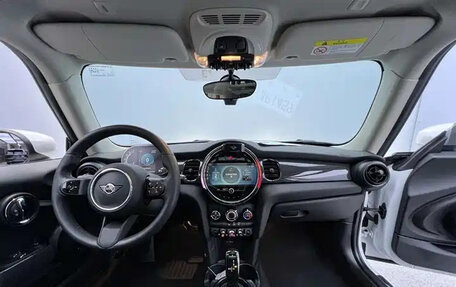 MINI Countryman II (F60), 2023 год, 2 000 666 рублей, 9 фотография