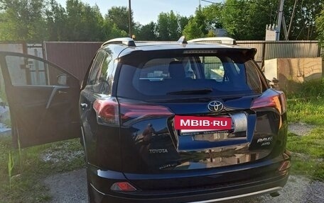 Toyota RAV4, 2019 год, 3 100 000 рублей, 2 фотография
