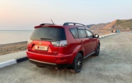 Mitsubishi Outlander III рестайлинг 3, 2012 год, 950 000 рублей, 4 фотография