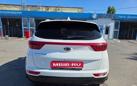 KIA Sportage IV рестайлинг, 2017 год, 1 990 000 рублей, 6 фотография