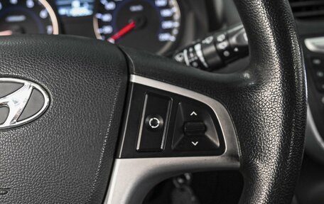 Hyundai Solaris II рестайлинг, 2012 год, 950 000 рублей, 18 фотография