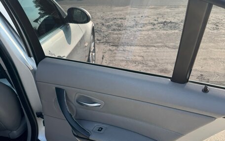 BMW 3 серия, 2005 год, 1 010 000 рублей, 14 фотография