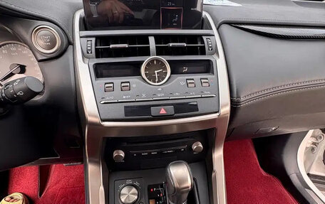 Lexus NX I, 2020 год, 2 800 000 рублей, 11 фотография