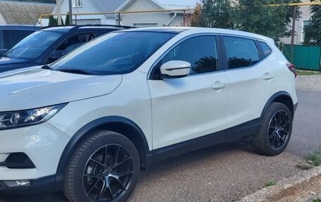 Nissan Qashqai, 2019 год, 1 900 000 рублей, 2 фотография
