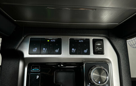 Toyota Land Cruiser 200, 2016 год, 5 400 000 рублей, 20 фотография
