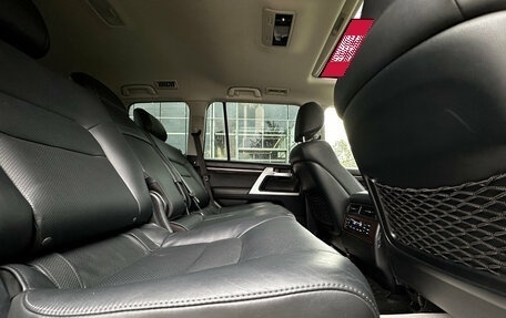 Toyota Land Cruiser 200, 2016 год, 5 400 000 рублей, 28 фотография