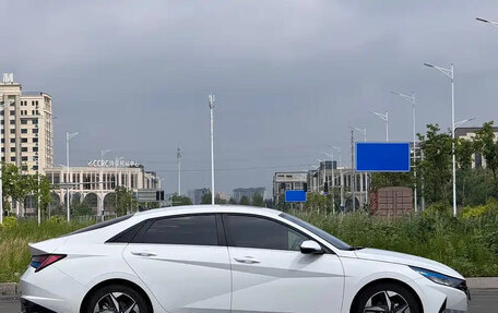 Hyundai Elantra, 2023 год, 1 582 000 рублей, 11 фотография