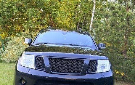 Nissan Pathfinder, 2011 год, 1 800 000 рублей, 1 фотография