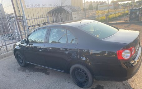 Volkswagen Jetta VI, 2010 год, 700 000 рублей, 3 фотография